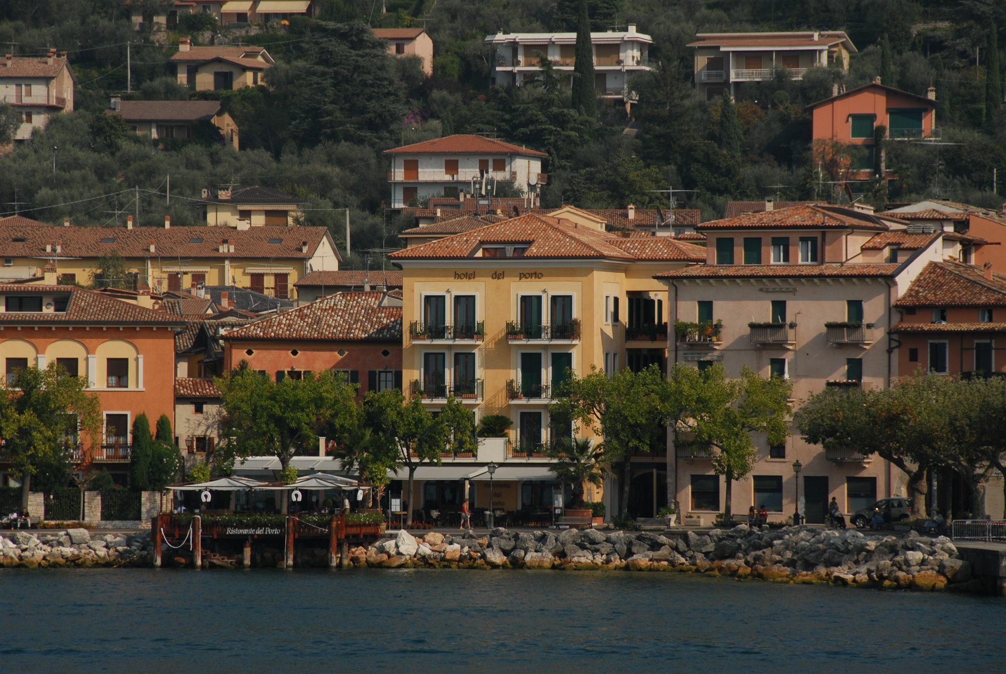 Hotel Del Porto Torri Del Benaco Exterior photo